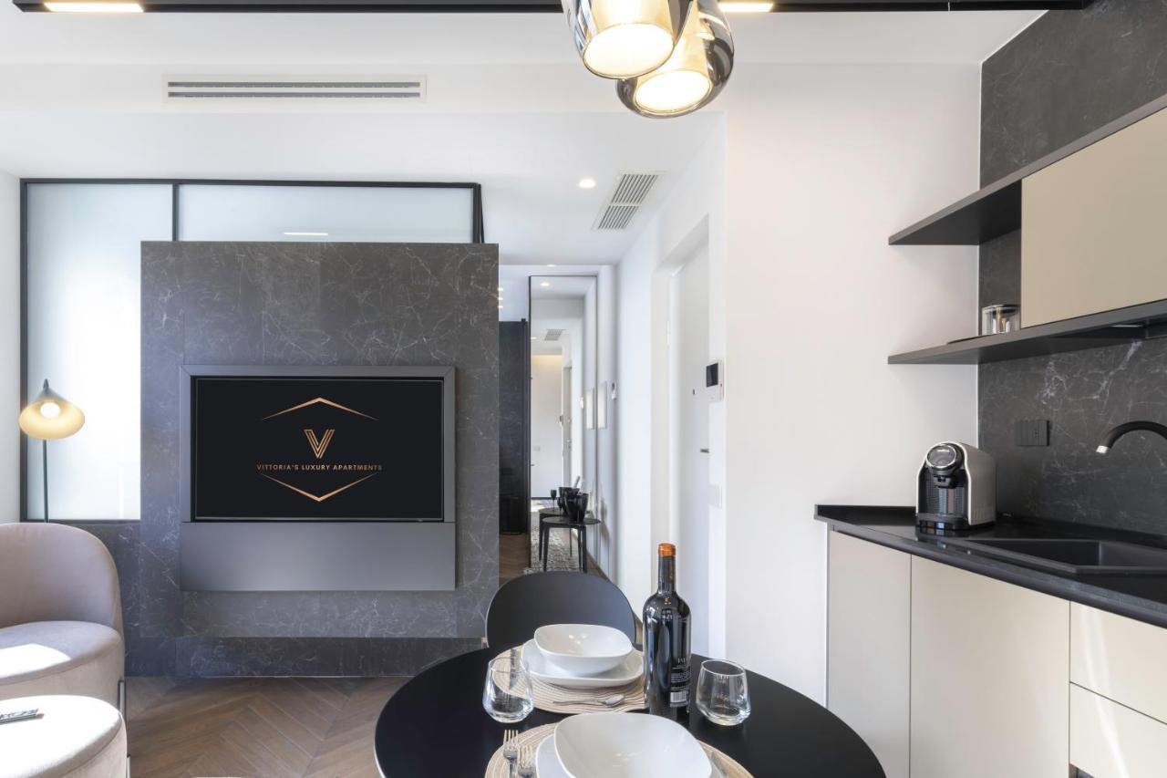 Vittoria'S Luxury Apartment Cagliari Extérieur photo