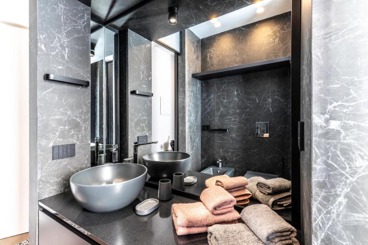 Vittoria'S Luxury Apartment Cagliari Extérieur photo